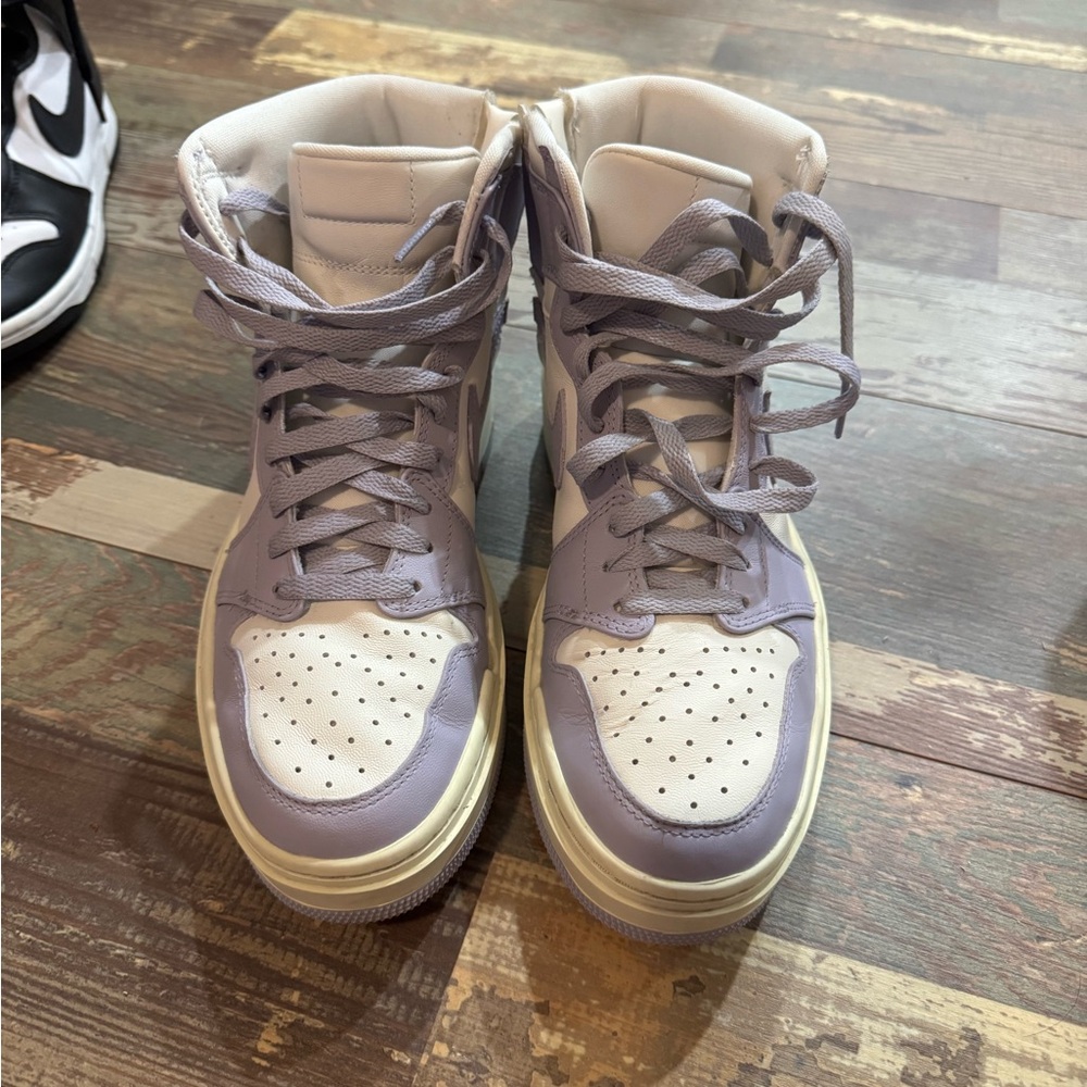 Nike air Jordan elevate highs